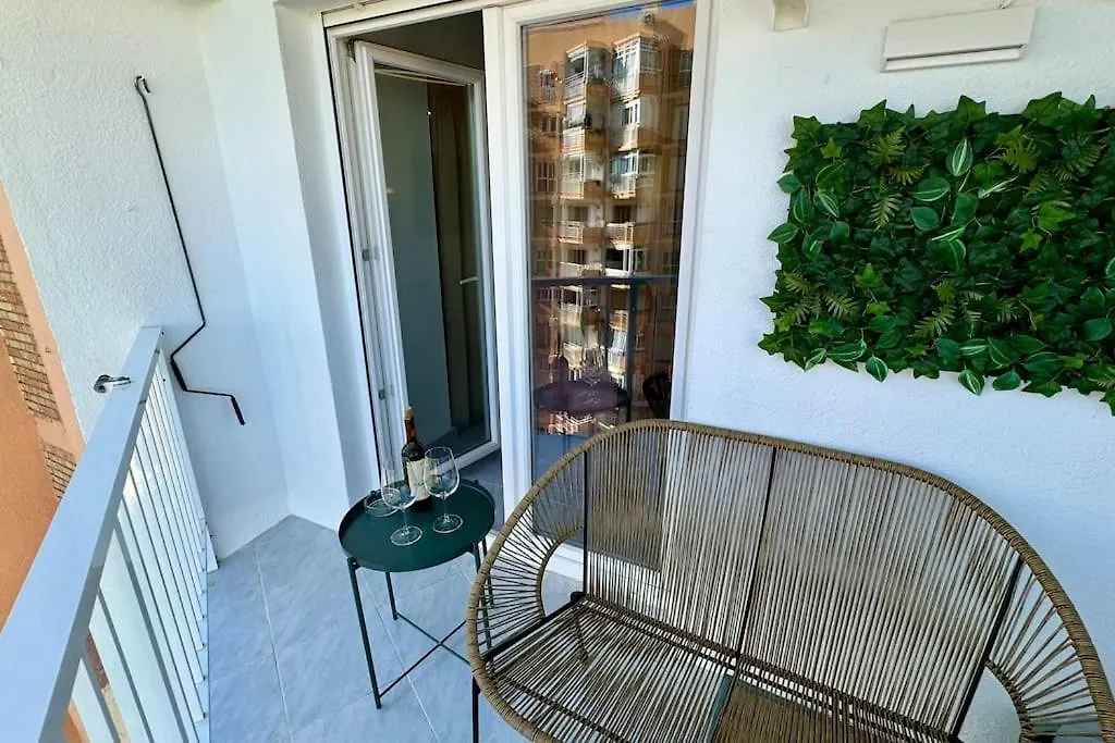 Pura Vida King-Size Bed Sea And Mountain View Apartment Benalmádena İspanya